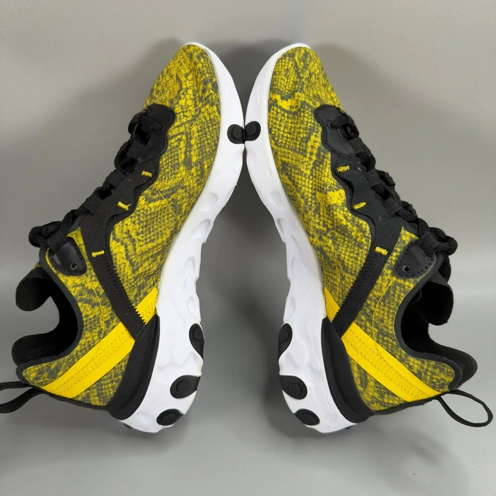 Nike React Element 55 Womens 7 Running Shoe Yellow Black White Snakeskin Sneaker